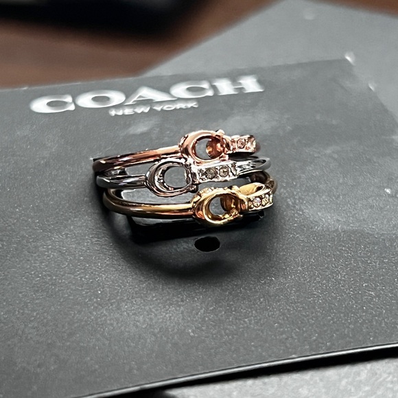 NEW‼️ COACH Signature interlock Pave Stackable 3 Ring Set - Picture 10 of 16